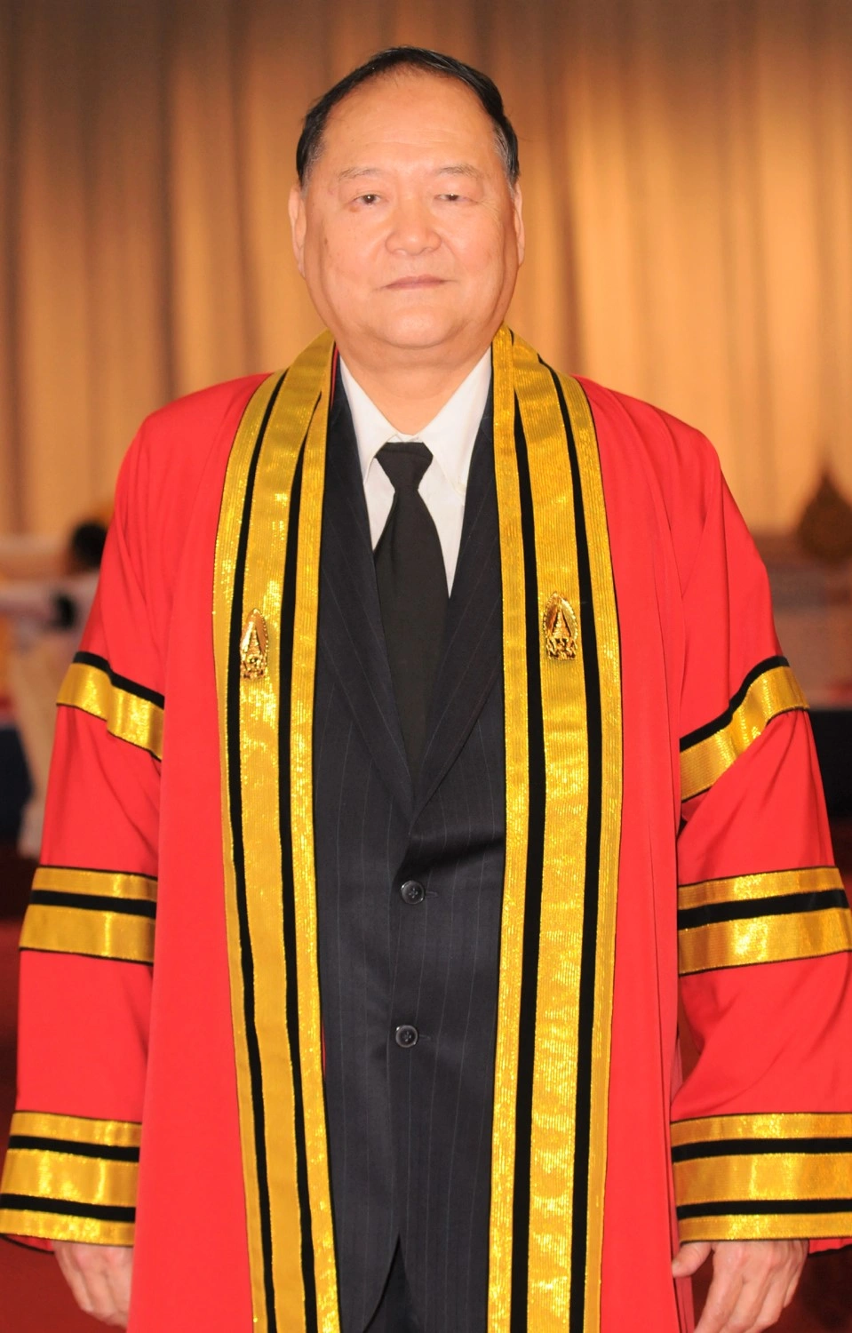 นายเชาว์ โพธิ์ศิริสุข