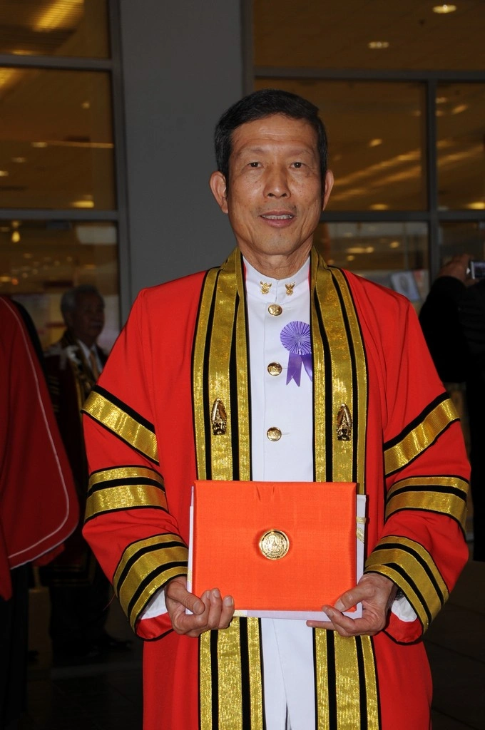 ศาสตราจารย์ ดร.ประสิทธิ์ ประพิณมงคลการ