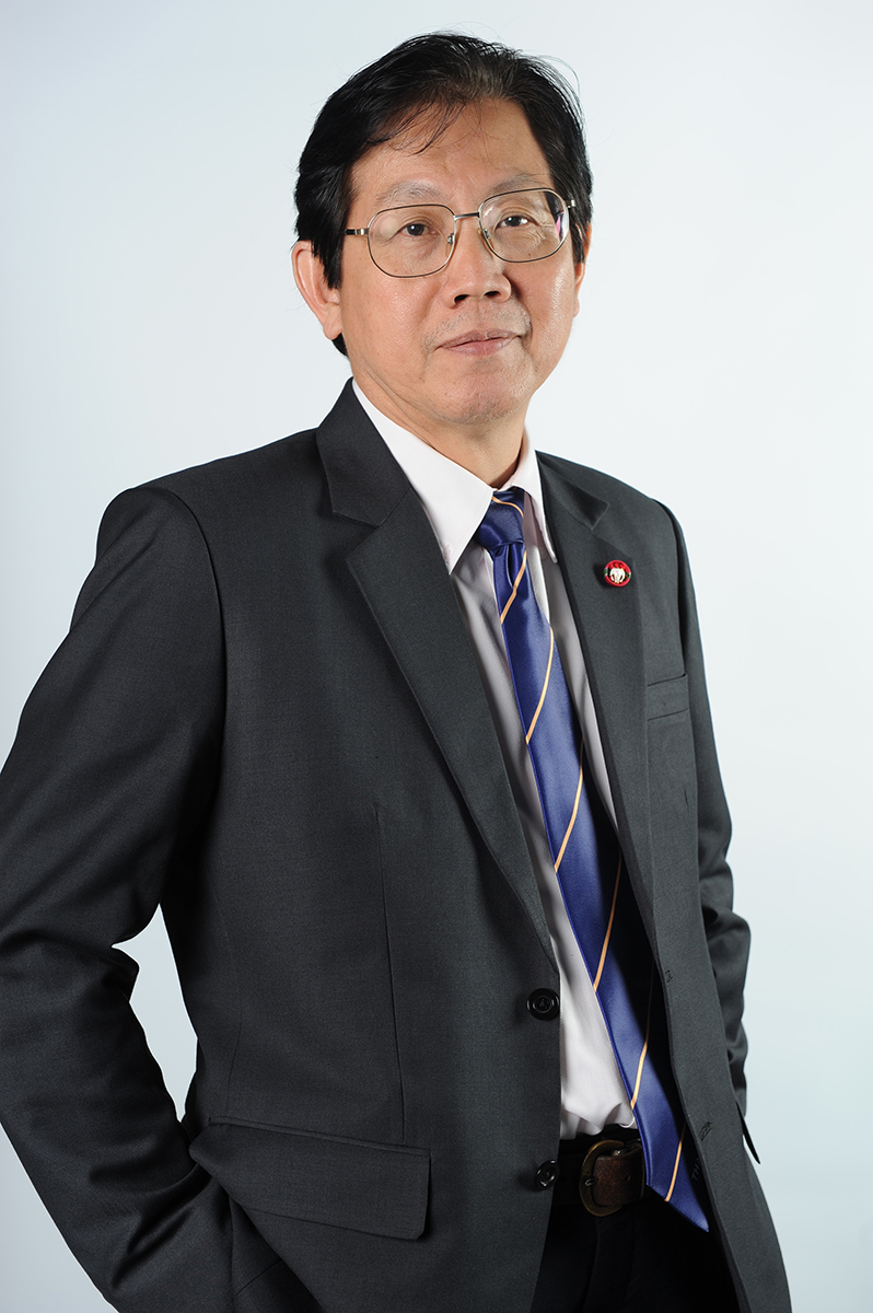 ศ. ดร.วัลลภ สุระกำพลธร